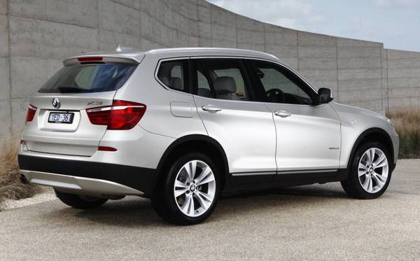 New-2013-BMW-X3-Side-View-Photo-1024x637