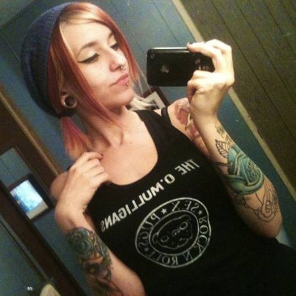 Prelepe-devojke-sa-tetovazama-11