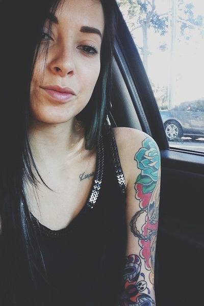 Prelepe-devojke-sa-tetovazama-12