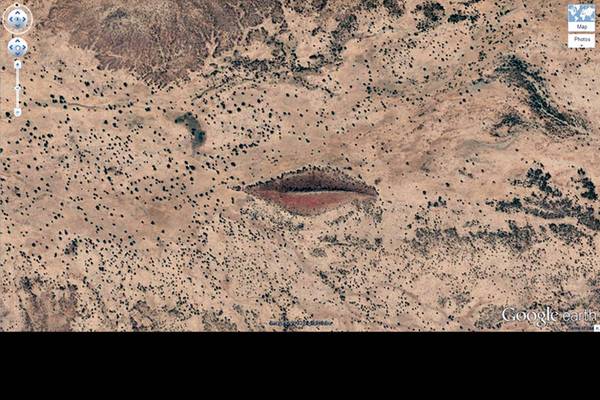 red-lips-google-earth