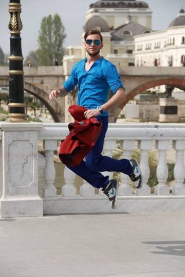 10151608_10202868861776607_1226948303_n-360x540