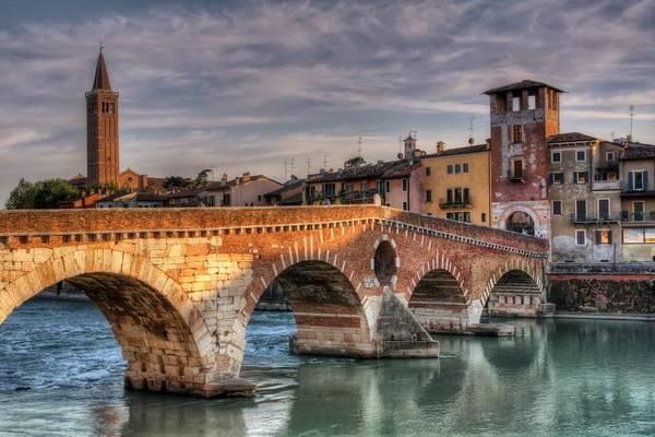 luksuz-destinacija-odmor-putovanje-evropa-italija-verona-grad-ljubavi-romeo-julija_05