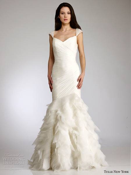 antonio-gual-tulle-new-york-spring-2015-wedding-dress-koi-dora-front-view