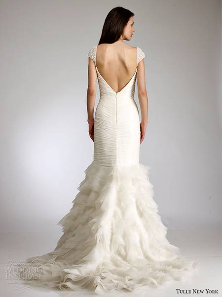 antonio-gual-tulle-new-york-spring-2015-wedding-dress-koi-dora-open-back-view
