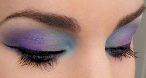 Шминка со интензивни бои