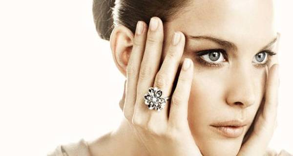 Лив Тајлер ги открива тајните за нејзината убавина…