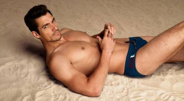 Секси на плажа со D&G