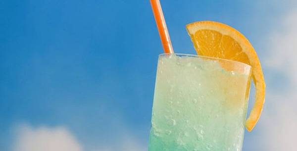 Заштитете се од сонцето преку храната и пијалоците!