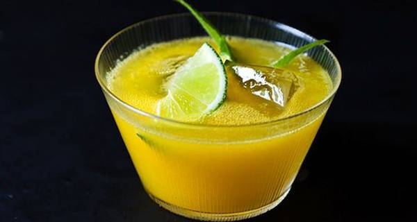 Лимонада со домашен сируп од рузмарин – освежителен вкус кој подмладува !!!