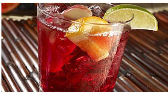 Сангриа од малини и грејпфрут