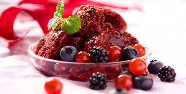 Крем сладолед од малини