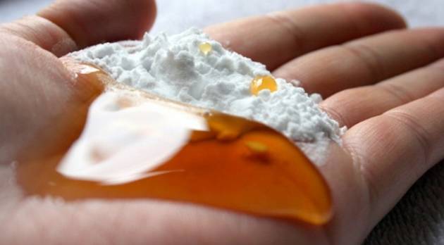 Сода бикарбона и мед: Лек кој ја уништува најопасната болест!