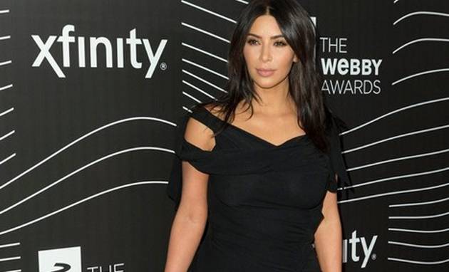 Ким Кардашијан повторно провоцира