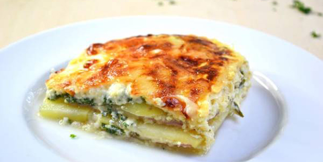 Мусака со шунка и моцарела