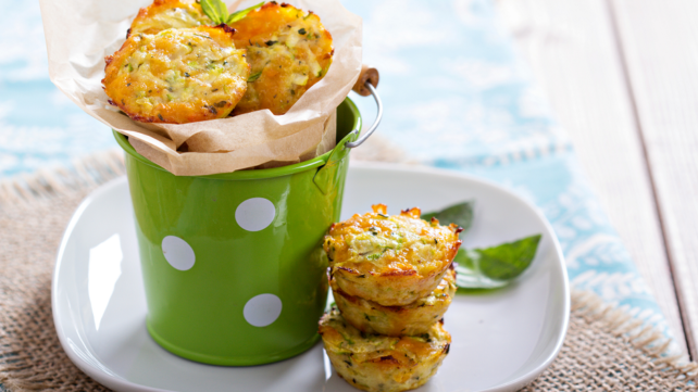 Мафини со тиквички и сирење