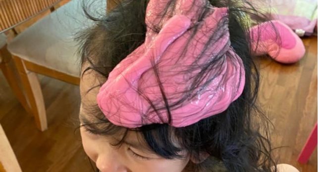 Ако мислите дека ви е тешко дома со децата, погледнете што доживеале останатите родители