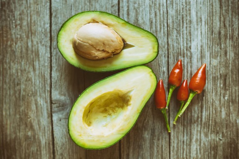 Мастите нема да ве здебелат- еве како започна митот околу храната богата со масти