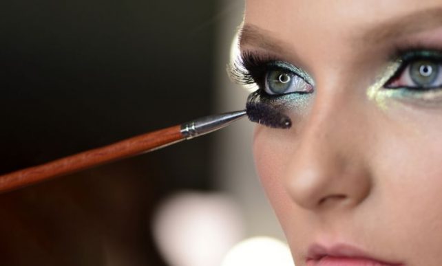 Златна е новата боја: нашминкајте се правилно и воодушевете ги сите околу вас!