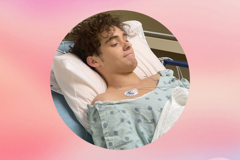 Џошуа Басет заврши во болница: „Ова не е местото кадешто мислев дека ќе бидам на денот кога ќе излезе мојата песна“