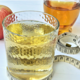 Овој домашен еликсир ги чисти цревата и го забрзува метаболизмот