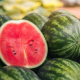 Лубеницата е здрава, но одредени поединци треба да внимаваат колку јадат од ова овошје